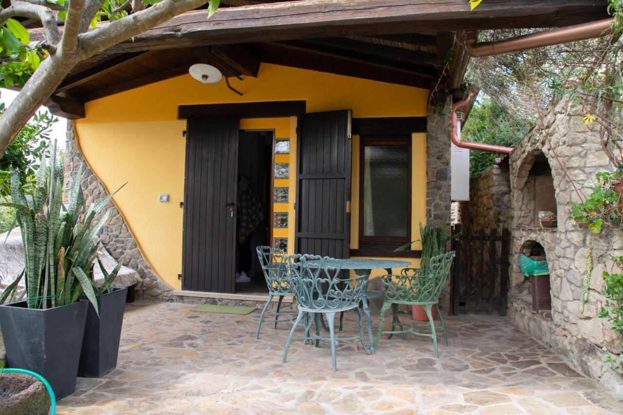 B&B Il Giardino Arbus Eksteriør bilde